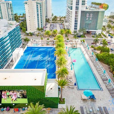 Wrap Around Balcony - Insane Views - Amazing Pools Apartment Hollywood Ngoại thất bức ảnh