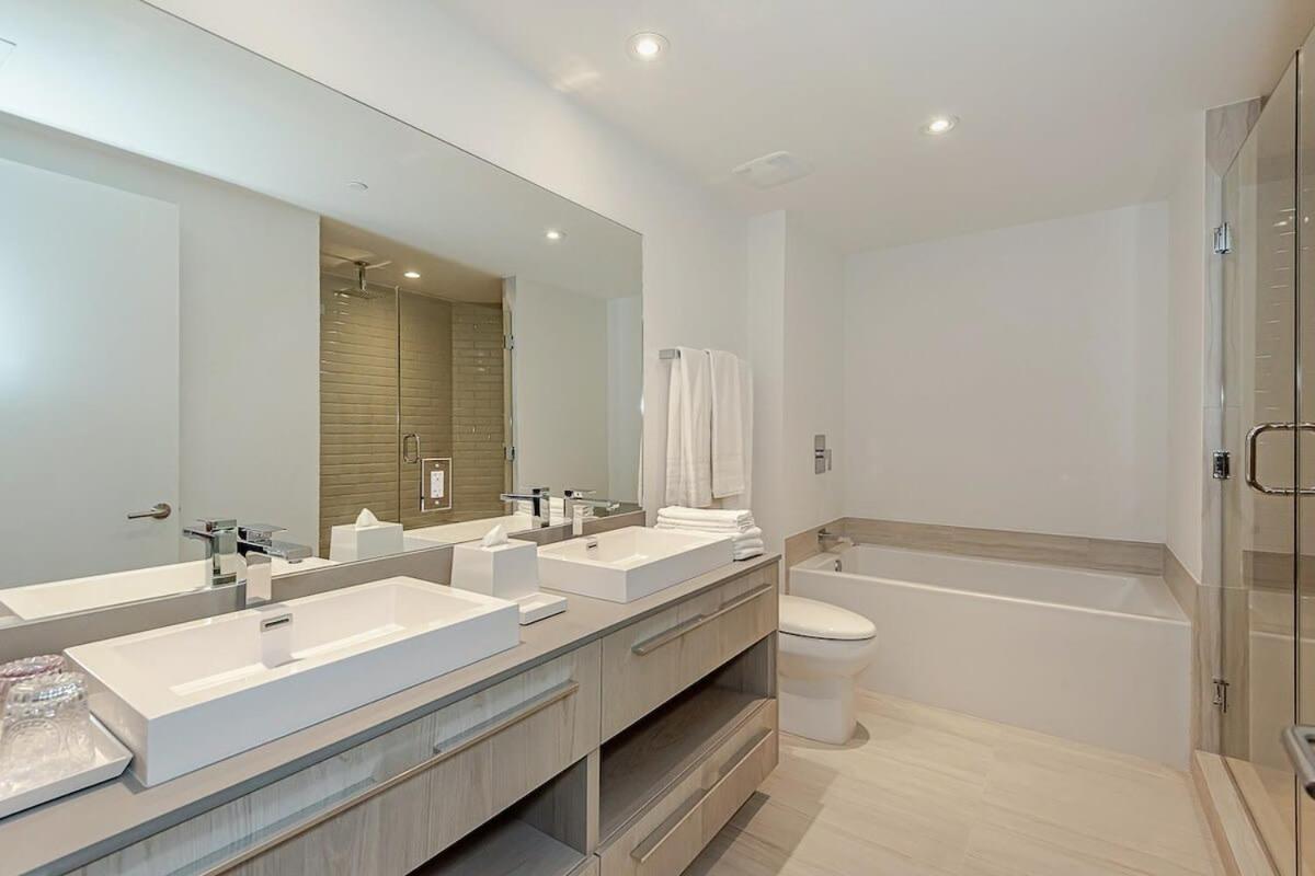 Wrap Around Balcony - Insane Views - Amazing Pools Apartment Hollywood Ngoại thất bức ảnh